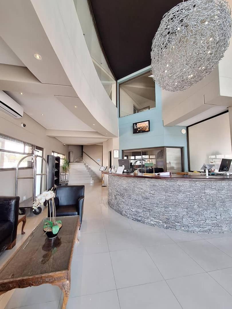 Camere Da Letto- Hotel-On-The Beach Self Catering Swakopmund Eksteriør bilde